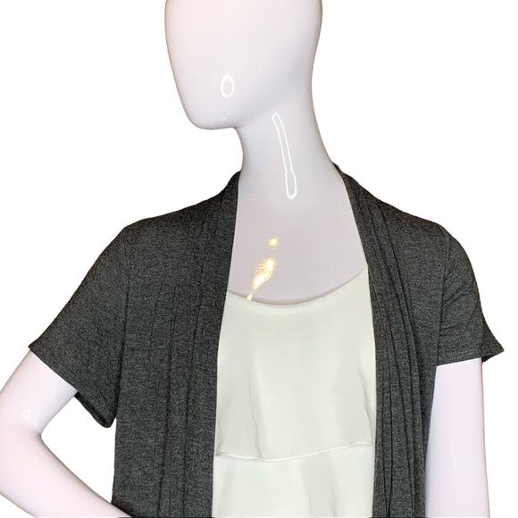 NAÏF Women White Ruffles Top with Gray Cardigan Attached Size M Short Sl… - Picture 2 of 8